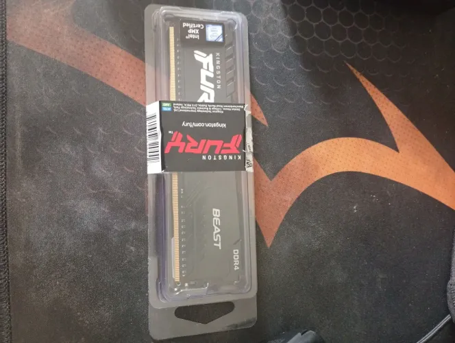 Memória Ram Para Pc Ddr4 16gb 3200mhz Cl16 (1x16gb) Kingston Fury Beast