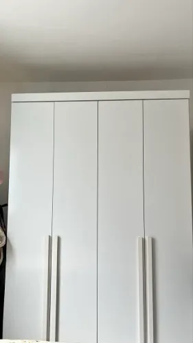 Guarda roupa 4 portas