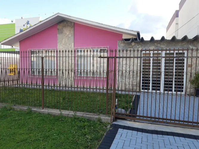 Alugo para fins comerciais, excelente localização no bairro Hauer.