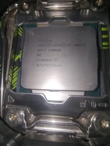 Kit gamer Placa X99 machenist ,xeon E5 2666 v3 (apenas a placa e o processador)