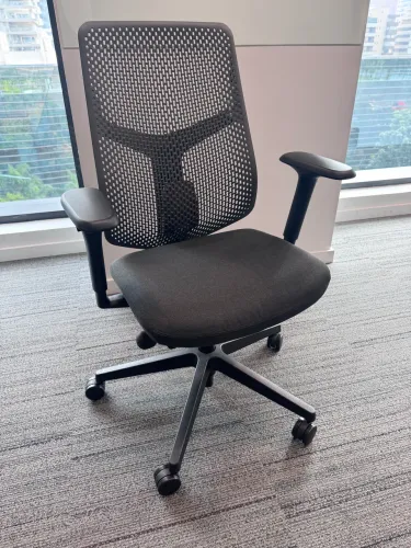 Cadeira Herman Miller Verus Triflex Grafite - Excelente Estado