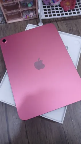 Vende-se iPad rosa