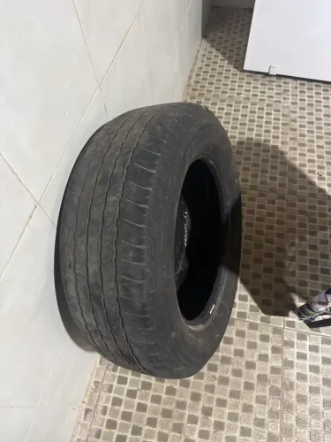 Pneu aro 18 265/60 dueller H/T