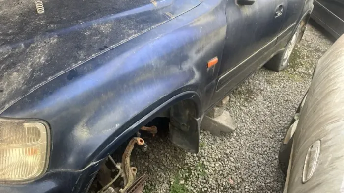 Para lama dianteiro da CR-V 99/00 (cada lado)