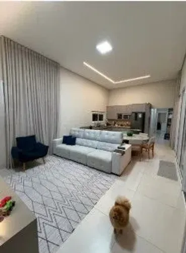 Compre Lindíssima Casa Térrea Belvedere II