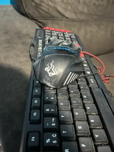 Teclado e Mouse 