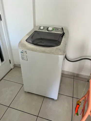 Maquina de Lavar roupas precisando de reparo