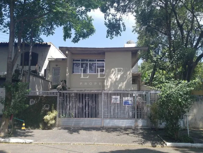 Sobrado comercial para alugar no bairro Planalto Paulista.