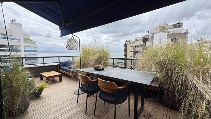 Apartamento/Cobertura à venda - 4 quartos sendo 2 suítes - Agronômica, Florianópolis/SC.