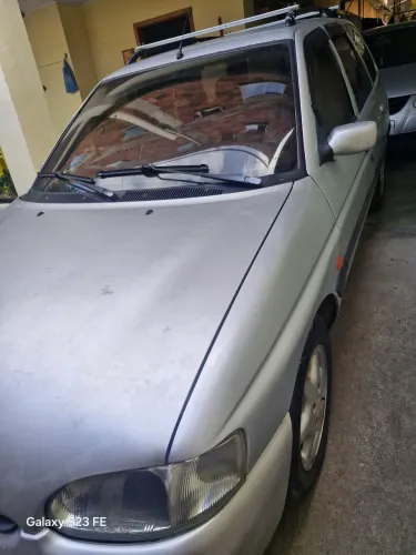 Ford Escort S.W GL 1.8i 16V 1998