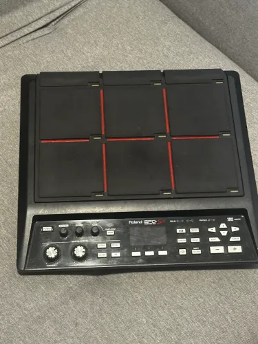 Roland SPD-SX + Par de Pedais de Bumbo Yamaha - Ótimo Estado