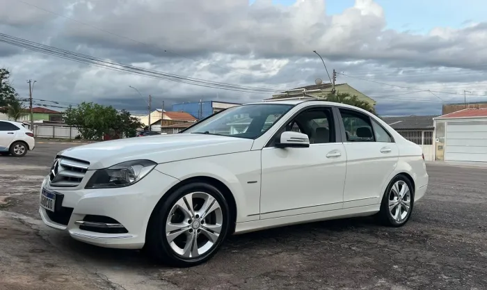 Mercedes-Benz C-200 CGI Avantgarde 1.8 16V 184cv Aut. 2012