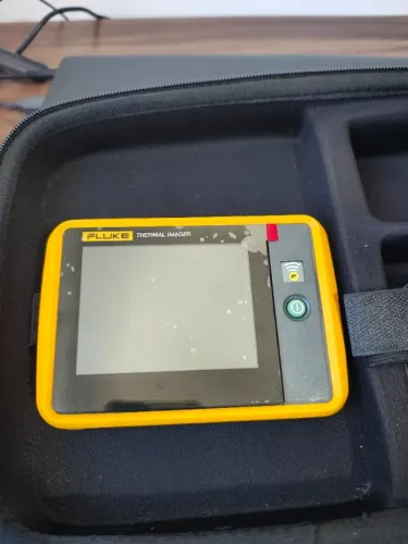 CAMERA TERMOGRAFICA FLUKE PTI120 (SEM FUNCIONAR)