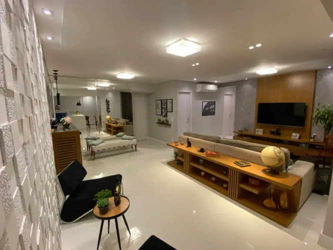 Apartamento Espaçoso na Mooca: 3 Dormitórios, Varanda Gourmet e Condomínio Completo