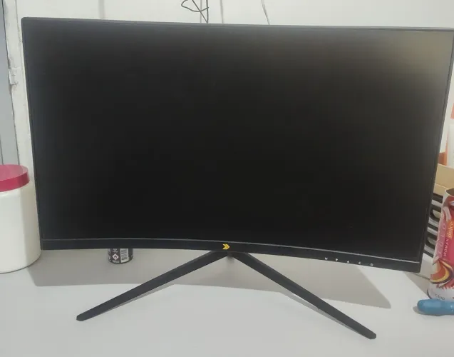 Monitor curvo 180hz