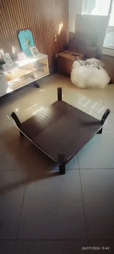 Mesa de centro de vidro