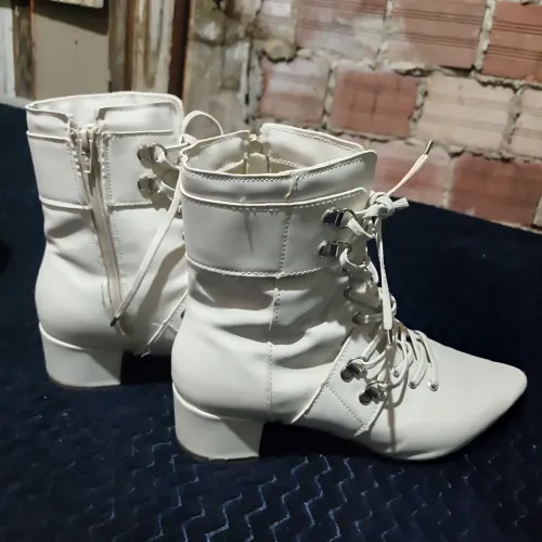 Sapatos femininos 
