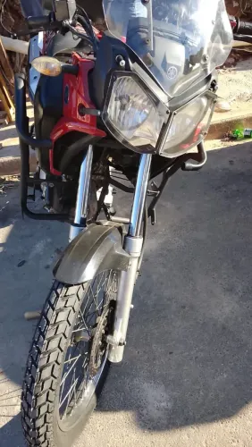 Moto muito Novo mando pra todo Brasil a combinação do frete