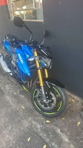 Suzuki GSX-S