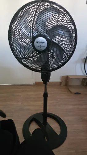 Ventilador de pé