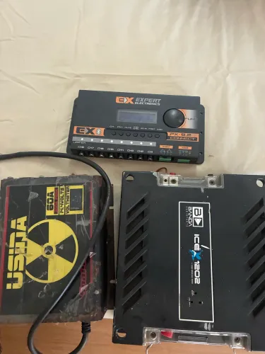 Vendo som automotivo 