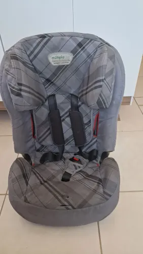Cadeirinha para carro Burigoto Múltipla 123