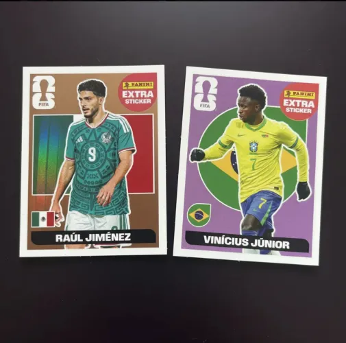 Kit figurinha extra legend Vini junior e Raul Jimenez