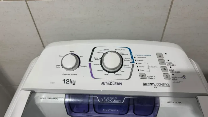 Máquina de Lavar Electrolux 12kg JetClean