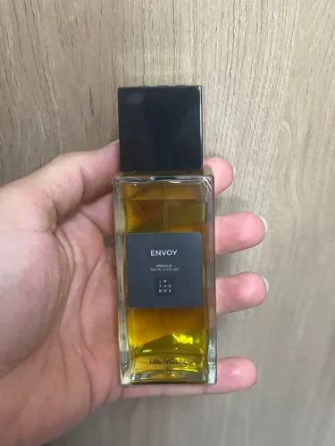 PERFUME ENVOY MARCA IN THE BOX
