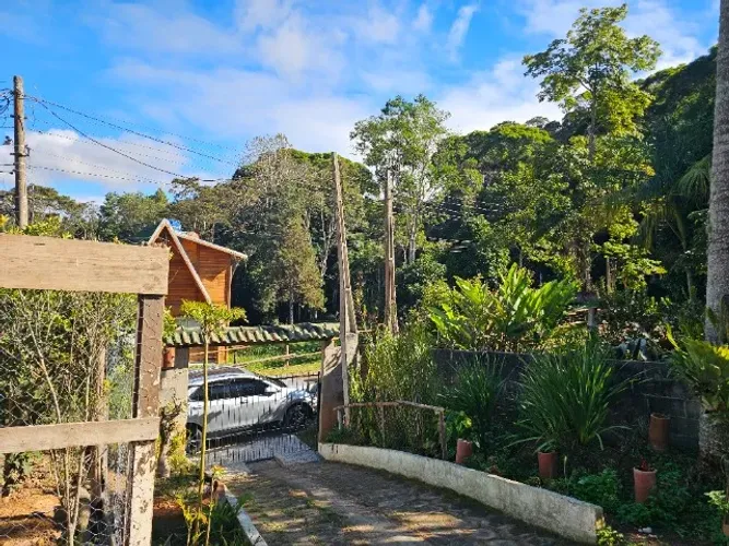 Vendo casa em Vivendas - Pedra Azul - Lindo luga!