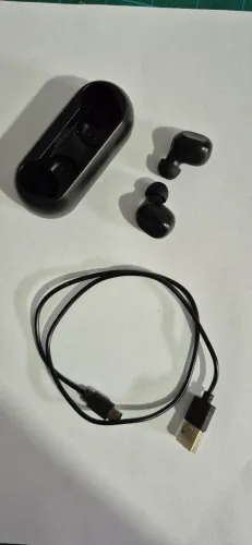 Fone de ouvido Bluetooth com case