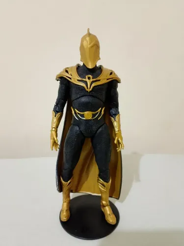 Mcfarlane Toys - doutor destino - filme adão negro 