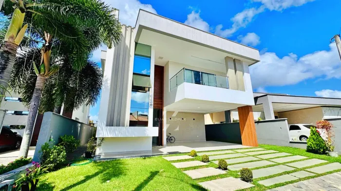 Casa duplex no Green Club 2 - com 4 dormitórios + Escritório