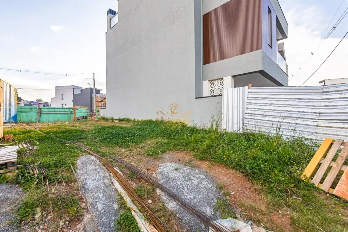 TERRENO Á VENDA EM CONDOMÍNIO FECHADO | 220,06 M² | EM FRENTE AO NOVO PARQUE SANTA CÂNDIDA