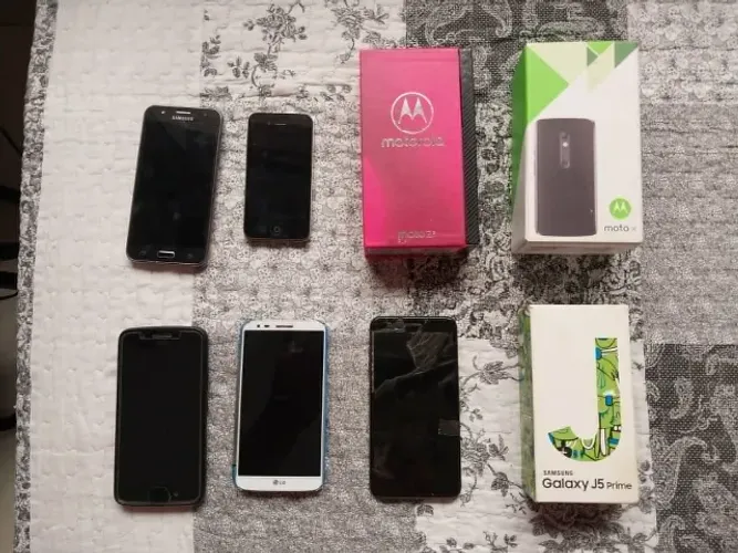 CELULARES VARIADOS