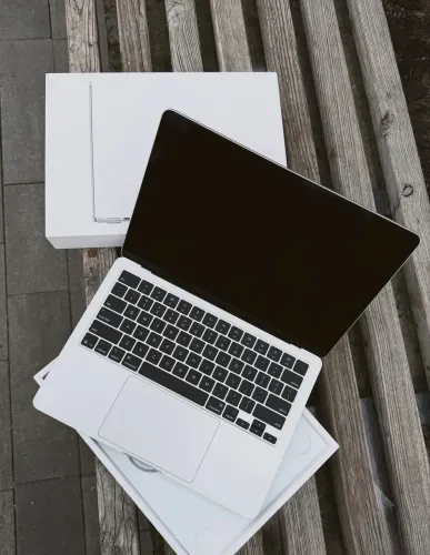 MacBook Air M4 seminovo