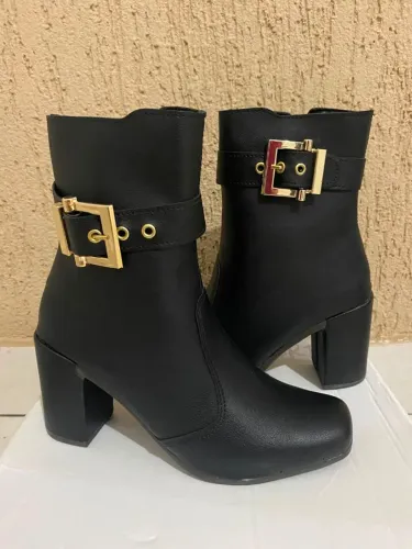 Bota feminina