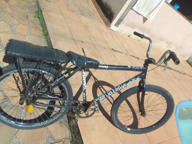 Bike bmx aro 20.