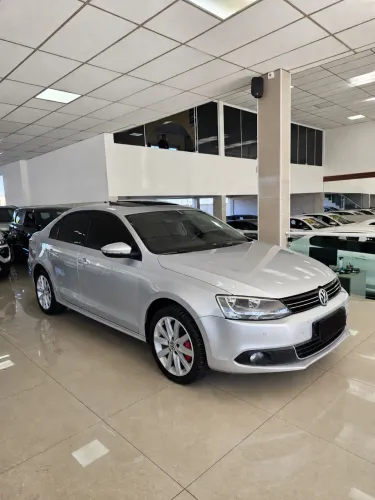 Volkswagen Jetta Comfortline 2.0 T.flex 8V 4P Tipt. 2013