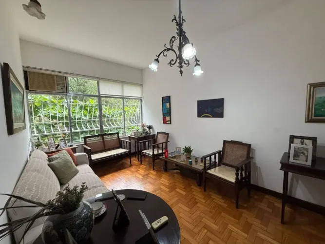 Apartamento com 3 Quartos (1 Suíte), 1 vaga de garagem, com 170 m² por R$ 1.300.000 - Icar