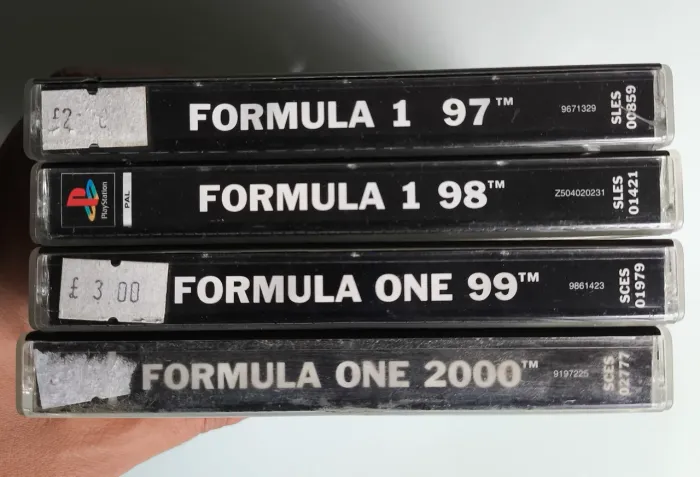 Jogos de Fórmula 1 PS1 originais