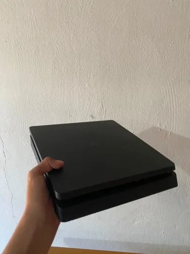 PS4 à venda em ótimo estado