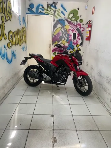 FAZER 250 2024/2025