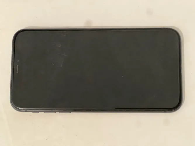 IPHONE 11 64GB 
