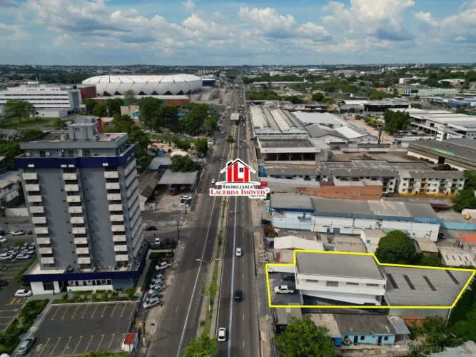 PRÉDIO TÉRREO LOCAÇÃO NA CONSTANTINO NERY, CONSTRUÍDO 442M², TÉRREO + 1 PAVIMENTO, POÇO AR