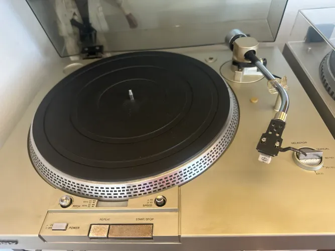 Toca Discos Sony PS-T20BS com Pitch