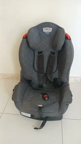 Cadeirinha de carro Burigotto, perfeito estado. Suporta até 12kg.
