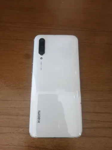 Vendo Mi 9lite Tela Super Amoled NFC Grava 4K Câmaras da Sony snapdragon Biometria na tela