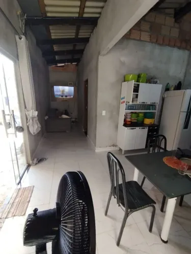 Casa quitada. Aceito carro com carroceria no negócio  estrada severo etc