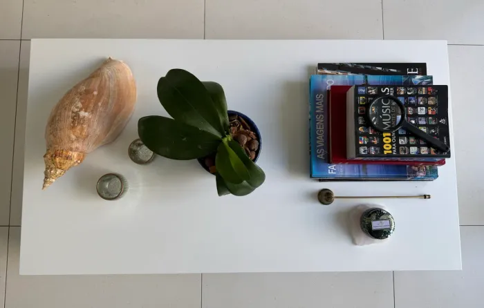 Mesa de Centro 1,10m Laca Branca Alto Brilho - Moderna / Minimalista / Premium